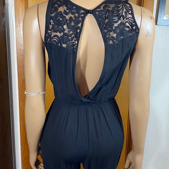 LACE JUMPSUIT - Picture 7 of 9